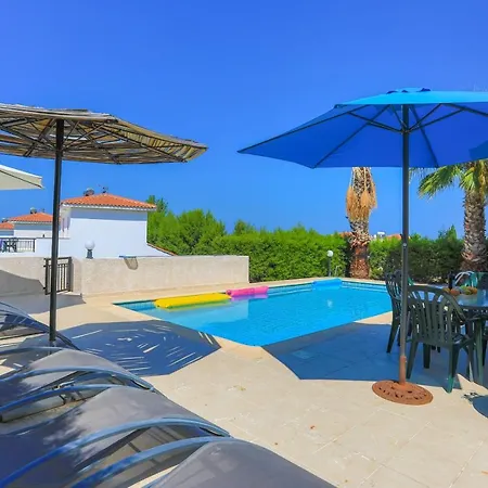 Villa Sandy Coast Petunia Argaka